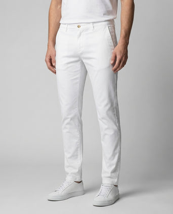 Chino Garment Dyed Modern Fit | White